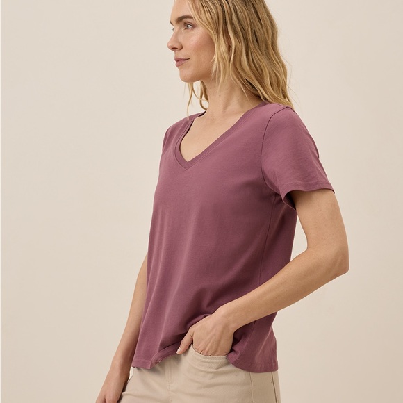 Pact Tops - Pact Women's Salmon colored  V-Neck Short Sleeve Tee- size small